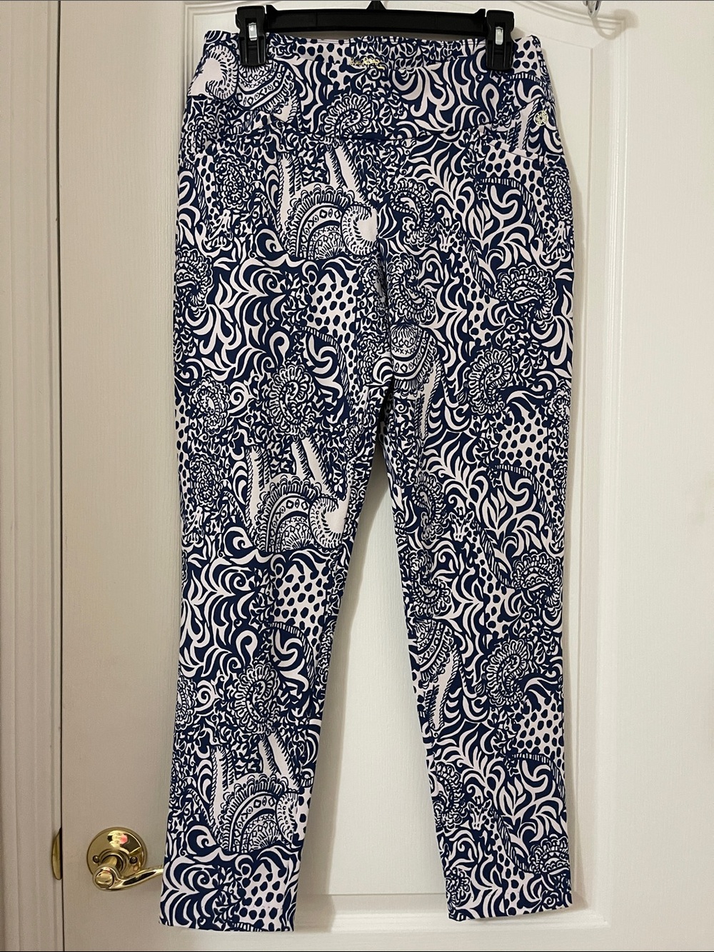 Lilly Pulitzer Luxletic pants size 8 excellent condition
